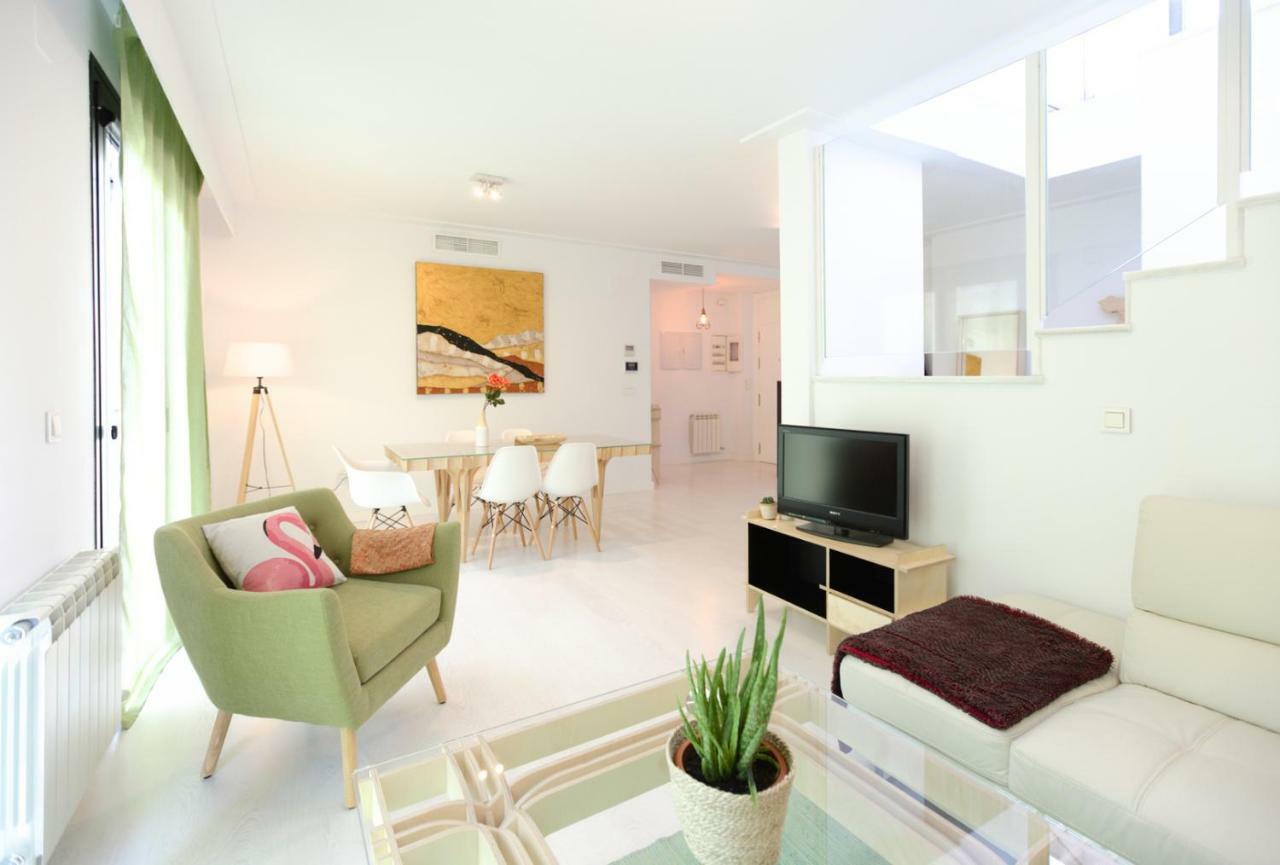 Apartamento De Diseno Con Jacuzzi Privado Granada Esterno foto