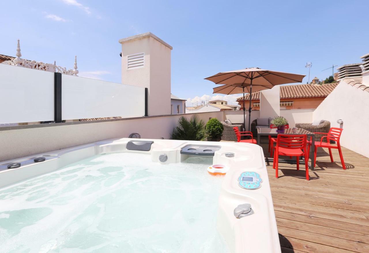 Apartamento De Diseno Con Jacuzzi Privado Granada Esterno foto